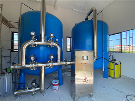 PE凈化槽應用案例 農村人飲一體化凈水設備,50噸壓力式一體化凈水設備